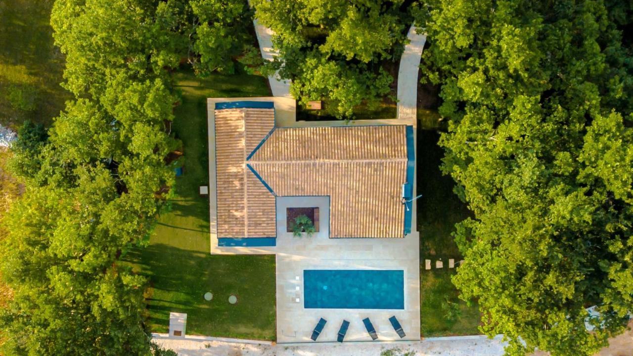 Villa Casa Bosca With Heated Pool à Sveti Petar u Sumi Extérieur photo